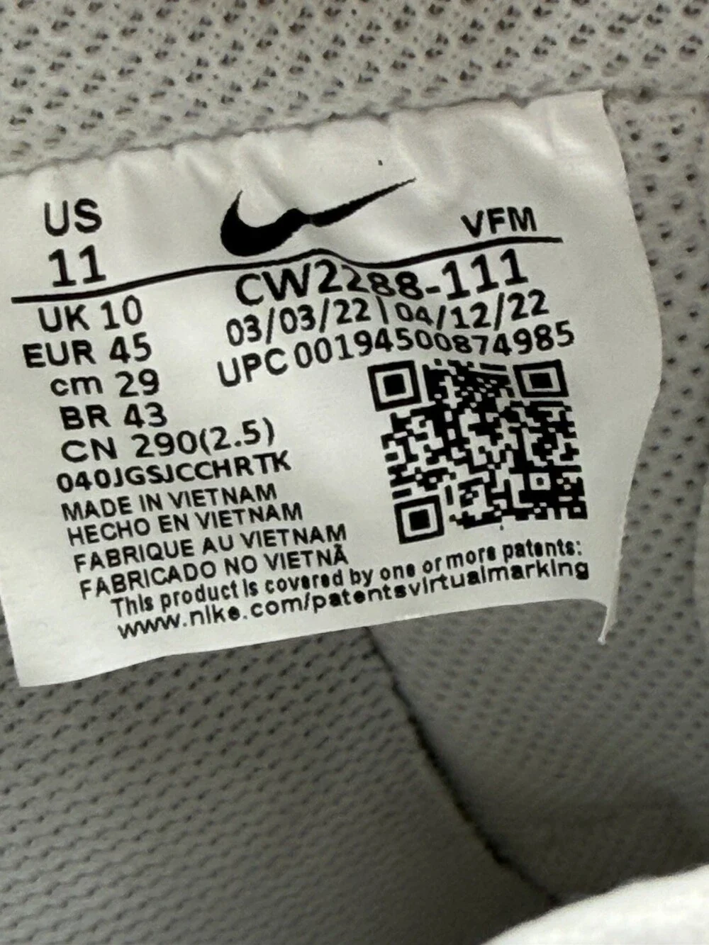 Nike Air Force 1 Men’s Size 11 White Sneakers Shoes CW2288-111